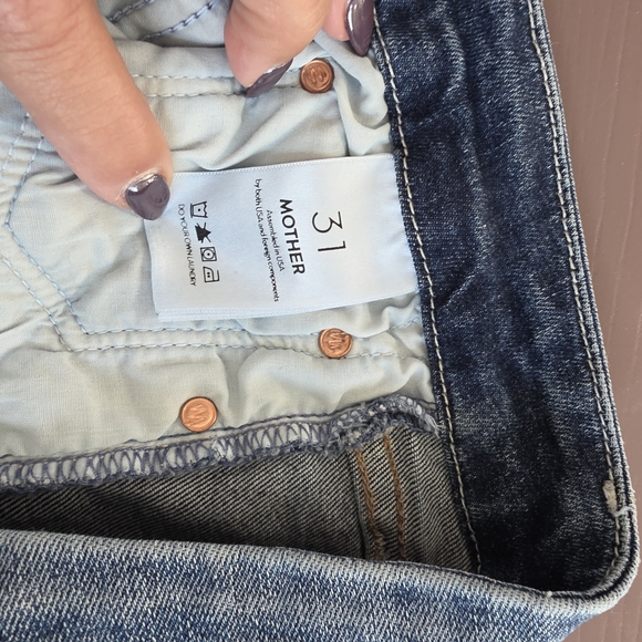 MOTHER The Looker Distressed Skinny Jeans in Songs Of The Cowboys - Picture 4 of 7